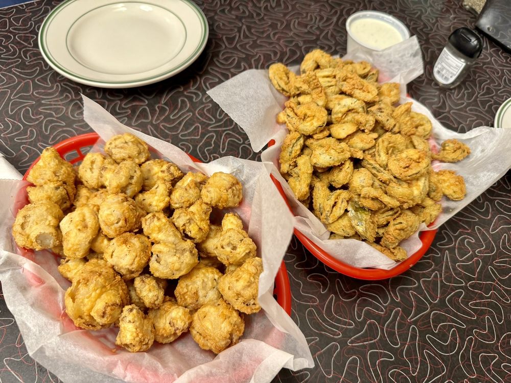 Food from Hub City Diner