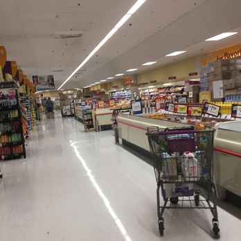 Stop & Shop - Quincy Super Stop&Shop -- 495 Southern Artery / Route 3A, Junction of McGrath Highway, Quincy           Interior - Grocery Near Me - Quincy, Massachusetts
