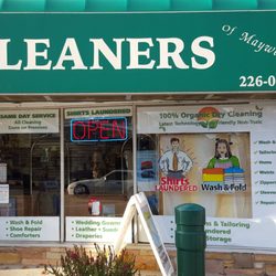 Silver Hanger Cleaners of Maywood
