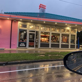 Donuts Delite - Side entrance. No waiting in a rainy day - Donuts Near Me - Rochester, New York
