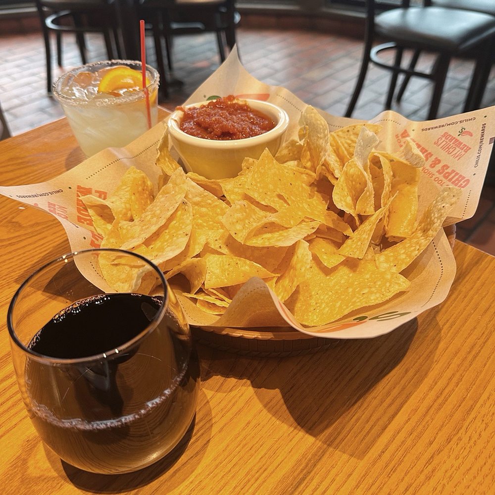 Chili's - Chips & Salsa - Bars Near Me - Cincinnati, Ohio