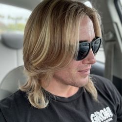 Salon Platinum - After: classy and confident