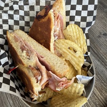 The Cliffs Cafe - THC sandwich - Coffee & Tea Near Me - San Diego, California