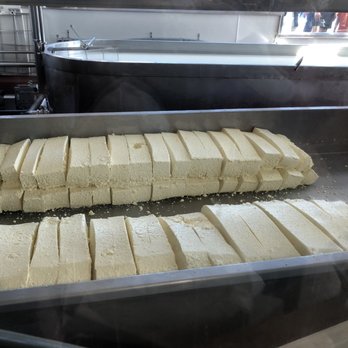 Beecher's Handmade Cheese - Cheese making process - Cheese Shops Near Me - Seattle, Washington Beecher's Handmade Cheese - Cheese making process - Cheese Shops Near Me - Seattle, Washington