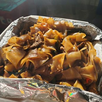 Pink Elephant - Beef Dunken Noodle $10 - Japanese Near Me - Canoga Park, California Pink Elephant - Beef Dunken Noodle $10 - Japanese Near Me - Canoga Park, California
