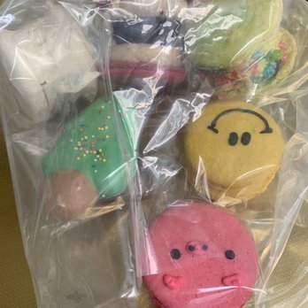 Sweet Box - Injeolmi, Brownie Frappuccino, Fruity Pebbles Fullcaron, variety of characters - Candy Stores Near Me - Buena Park, California
