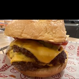 Classic cheeseburger Classic cheeseburger