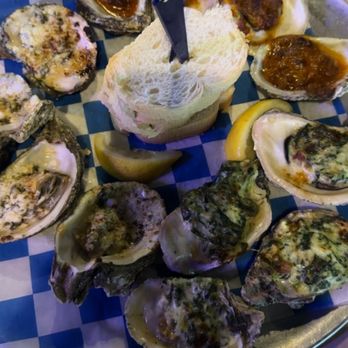 Austons on 98 - Oyster sampler - Seafood Near Me - Miramar Beach, Florida