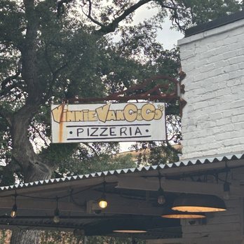 Vinnie Van Go-Go's - Pizza Near Me - Savannah, Georgia