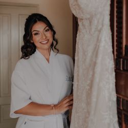 Mary Carmen - Hair and makeup