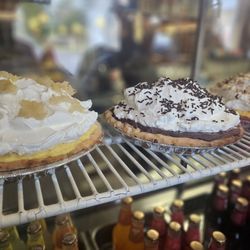 Eddie's Restaurant - Fresh pies