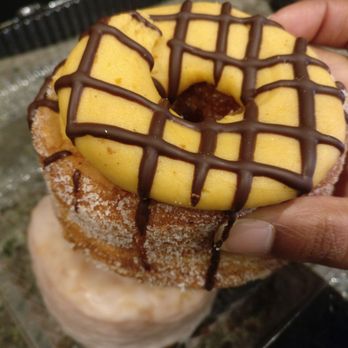 Five Daughters Bakery - Chocolate Pumpkin Cheesecake - Donuts Near Me - Atlanta, Georgia Five Daughters Bakery - Chocolate Pumpkin Cheesecake - Donuts Near Me - Atlanta, Georgia