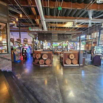 Draft Republic San Marcos - Dining room - Beer Gardens Near Me - San Marcos, California Draft Republic San Marcos - Dining room - Beer Gardens Near Me - San Marcos, California