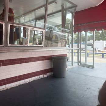 Slo-Jack's Drive-In - New American Near Me - Hampton Bays, New York Slo-Jack's Drive-In - New American Near Me - Hampton Bays, New York