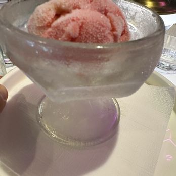 Mia Restaurant & Bar - Sorbet ice cream - Italian Near Me - Roseville, California