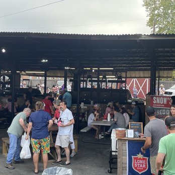 Snow's BBQ - Barbeque Near Me - Lexington, Texas Snow's BBQ - Barbeque Near Me - Lexington, Texas