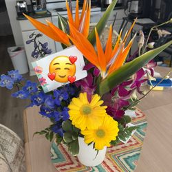 I ordered this for my moms birthday. I live in Hawaii and wanted to order something tropical. I am so pleased.