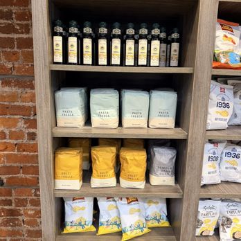 Farinolio - Cafes Near Me - Westfield, New Jersey