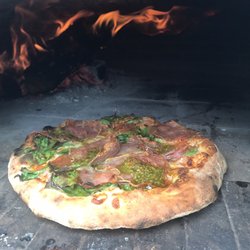 Mamma Mia Pizza - Authentic Italian Wood Fired Pizza