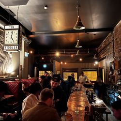 Tin Fiddler - Bar area (look at that copper)