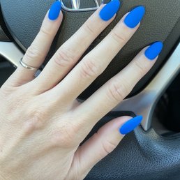 Powder dip manicure with matte finish