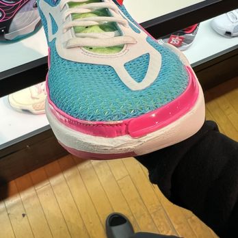 Foot Locker - JT1 that's been well used 25% off is justified because that's the amount of use the last person got in before returning these. - Sports Wear Near Me - Burnaby, British Columbia Foot Locker - JT1 that's been well used 25% off is justified because that's the amount of use the last person got in before returning these. - Sports Wear Near Me - Burnaby, British Columbia