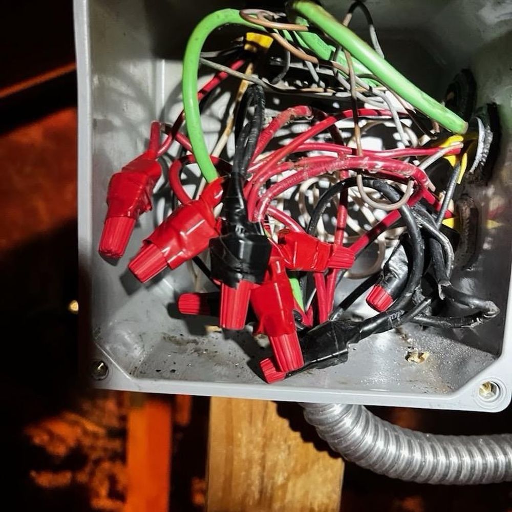 Legion Solar Power - Burnt up wiring from the Legion Solar install - Solar Installation Near Me - North Las Vegas, Nevada Legion Solar Power - Burnt up wiring from the Legion Solar install - Solar Installation Near Me - North Las Vegas, Nevada