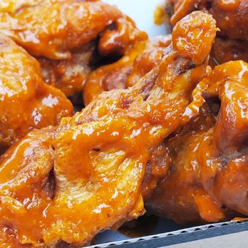 Buffalo Wild Wings - Spicy Garlic wings - Chicken Wings Near Me - Lakewood, California