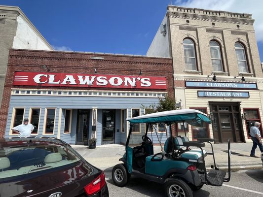 Clawson's 1905 Restaurant & Pub by null