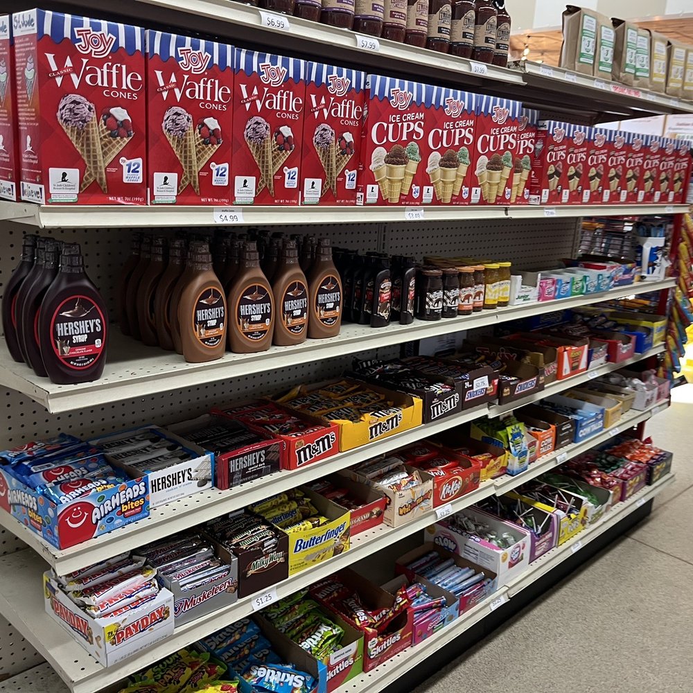 Edaleen Dairy - Blaine - shelves of various dairy products - Grocery Near Me - Blaine, Washington Edaleen Dairy - Blaine - shelves of various dairy products - Grocery Near Me - Blaine, Washington
