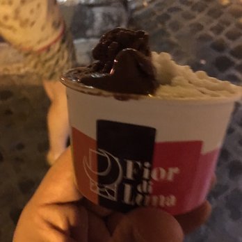 Fior di Luna - 3.5 euros for a very good but VERY small amount of gelato. - Ice Cream & Frozen Yogurt Near Me - Rome, RM Fior di Luna - 3.5 euros for a very good but VERY small amount of gelato. - Ice Cream & Frozen Yogurt Near Me - Rome, RM