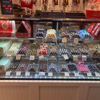 Chocolats Favoris - Chocolate truffles - Chocolatiers & Shops Near Me - Brossard, Quebec Chocolats Favoris - Chocolate truffles - Chocolatiers & Shops Near Me - Brossard, Quebec