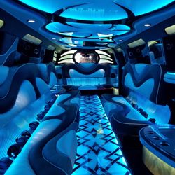 A Cut Above Limousine Services - 20 Passenger Escalade