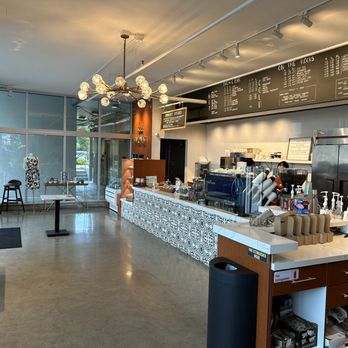 Simones Coffee & Tea - the interior of a coffee shop - Coffee & Tea Near Me - Ventura, California Simones Coffee & Tea - the interior of a coffee shop - Coffee & Tea Near Me - Ventura, California