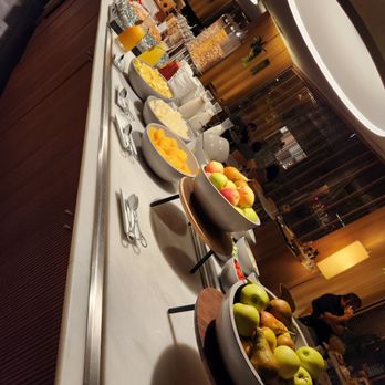 Melia  Bay - Breakfast buffet. - Hotels Near Me - Palma, PM