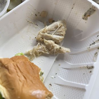 EARL Kakaako - 12/27/20 chunks of crab in crab cake - Sandwiches Near Me - Honolulu, Hawaii