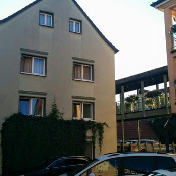 Hotel Karpfen - Hier stinkt es nach Heizöl: Blick auf das "Gästehaus". Das Problem scheint nicht neu zu sein... - Restaurants Near Me - Eberbach, BW Hotel Karpfen - Hier stinkt es nach Heizöl: Blick auf das "Gästehaus". Das Problem scheint nicht neu zu sein... - Restaurants Near Me - Eberbach, BW