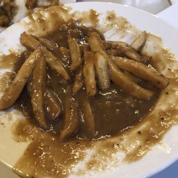 Tune Inn - Drunken Gravy Fries - Dive Bars Near Me - Washington, DC, District of Columbia