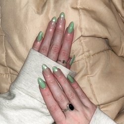 Gloss Nails & Spa - Nails