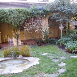 Santa Sabina Center - garden courtyard