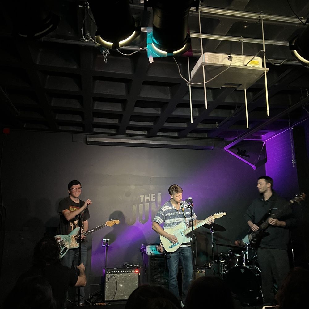 The Jungle - Squints on stage - Music Venues Near Me - Somerville, Massachusetts The Jungle - Squints on stage - Music Venues Near Me - Somerville, Massachusetts