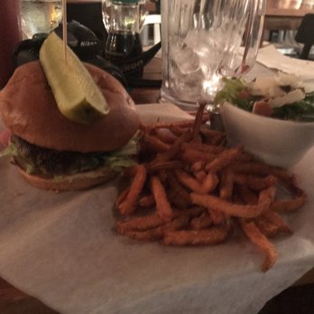 10 Acres Commons - Lamb Burger - Seafood Near Me - Victoria, British Columbia 10 Acres Commons - Lamb Burger - Seafood Near Me - Victoria, British Columbia