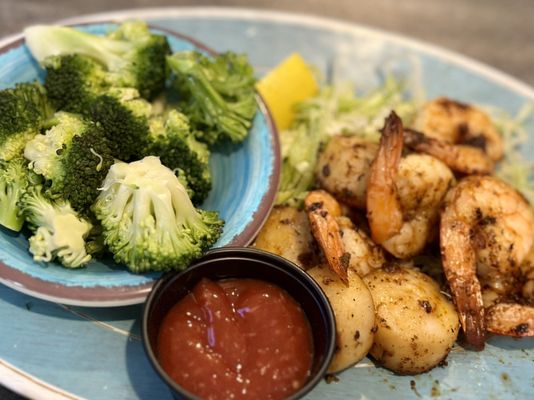 Beach Waves Grill by null