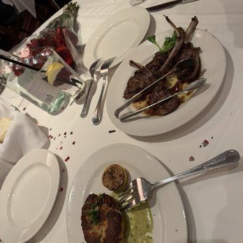 The Capital Grille - Steakhouses Near Me - Paramus, New Jersey