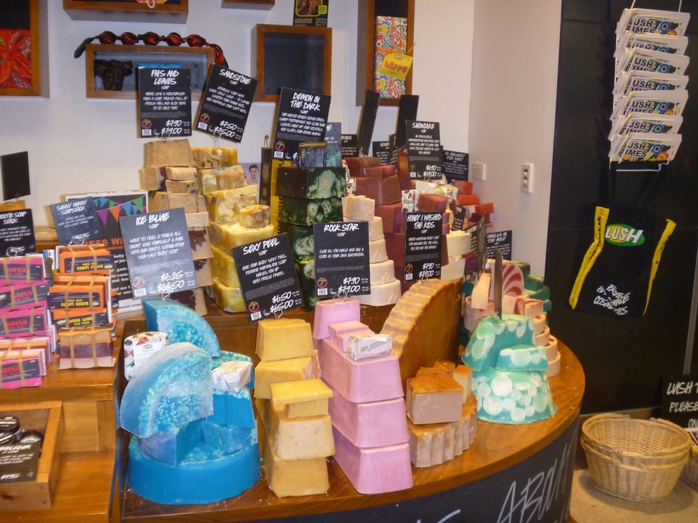 LUSH FRESH HANDMADE COSMETICS 322 Moggill Rd, Indooroopilly