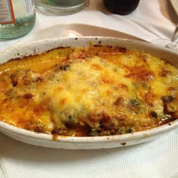 La Norma - Pollo alla toscano - Italian Near Me - Vienna, 9