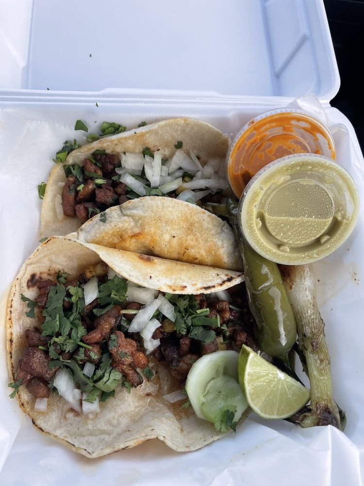 Food from Taqueria Indígena