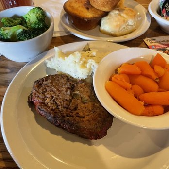 Cracker Barrel Old Country Store - Meatloaf with mashed potatoes, baby carrots, broccoli - American Near Me - Ashland, Virginia