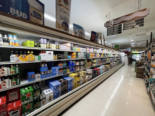Deluxe Foods of Aptos by null
