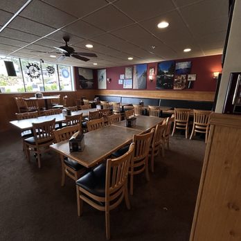 Mountain Mike's Pizza - Inside - Pizza Near Me - Pacific Grove, California